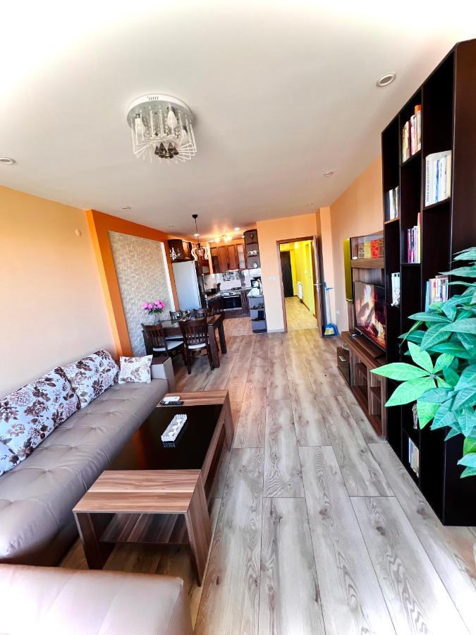 Krissty Apartment Veliko Tarnovo Luaran gambar